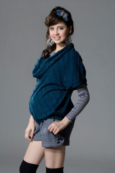 優雅垂墜領口造型孕婦上衣